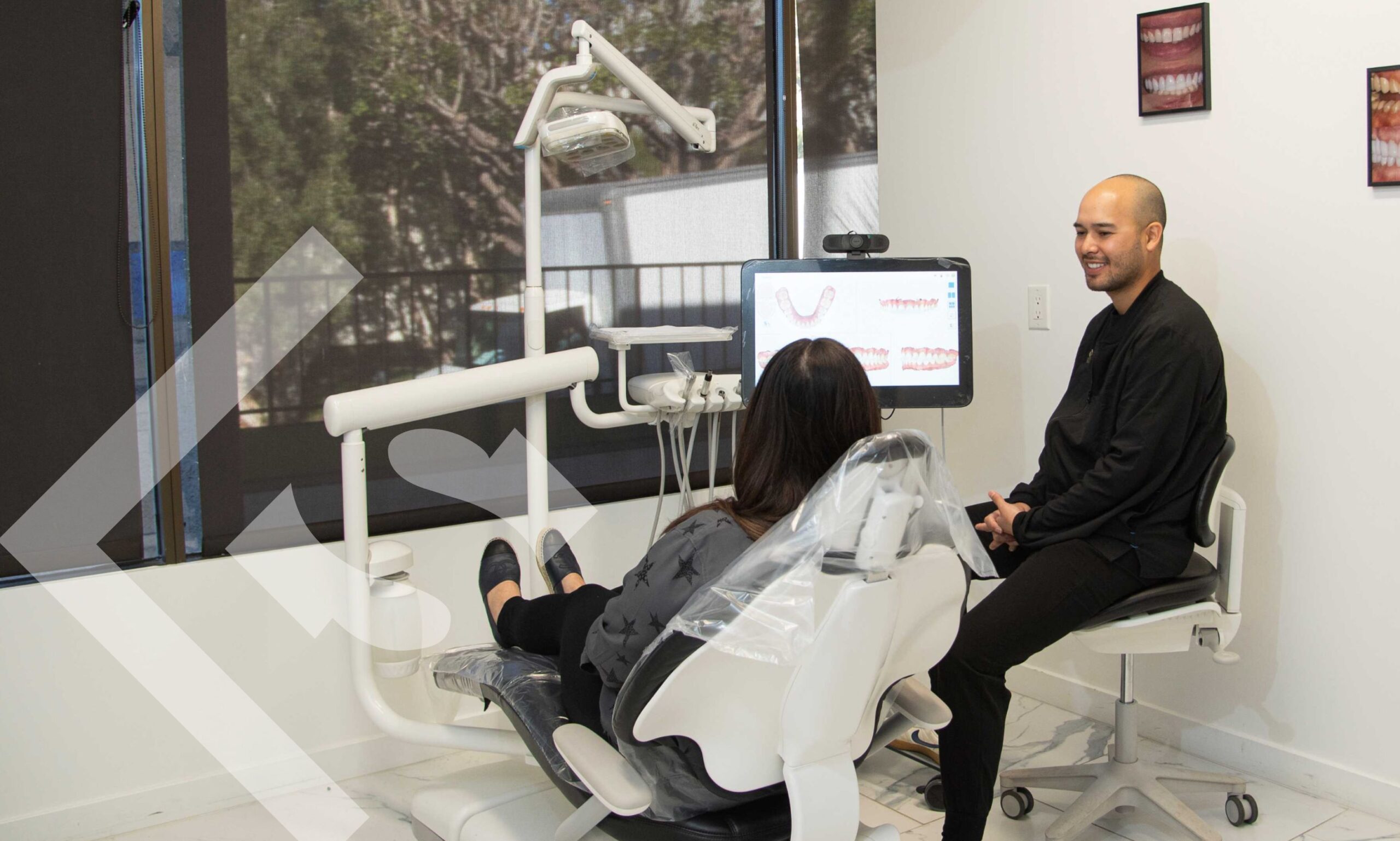 Can Anyone Get Dental Implants? What to Know About Full Mouth Rehabilitation