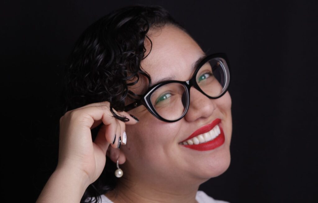 clear aligner veneer smile restoration service in luminous smiles newport beach